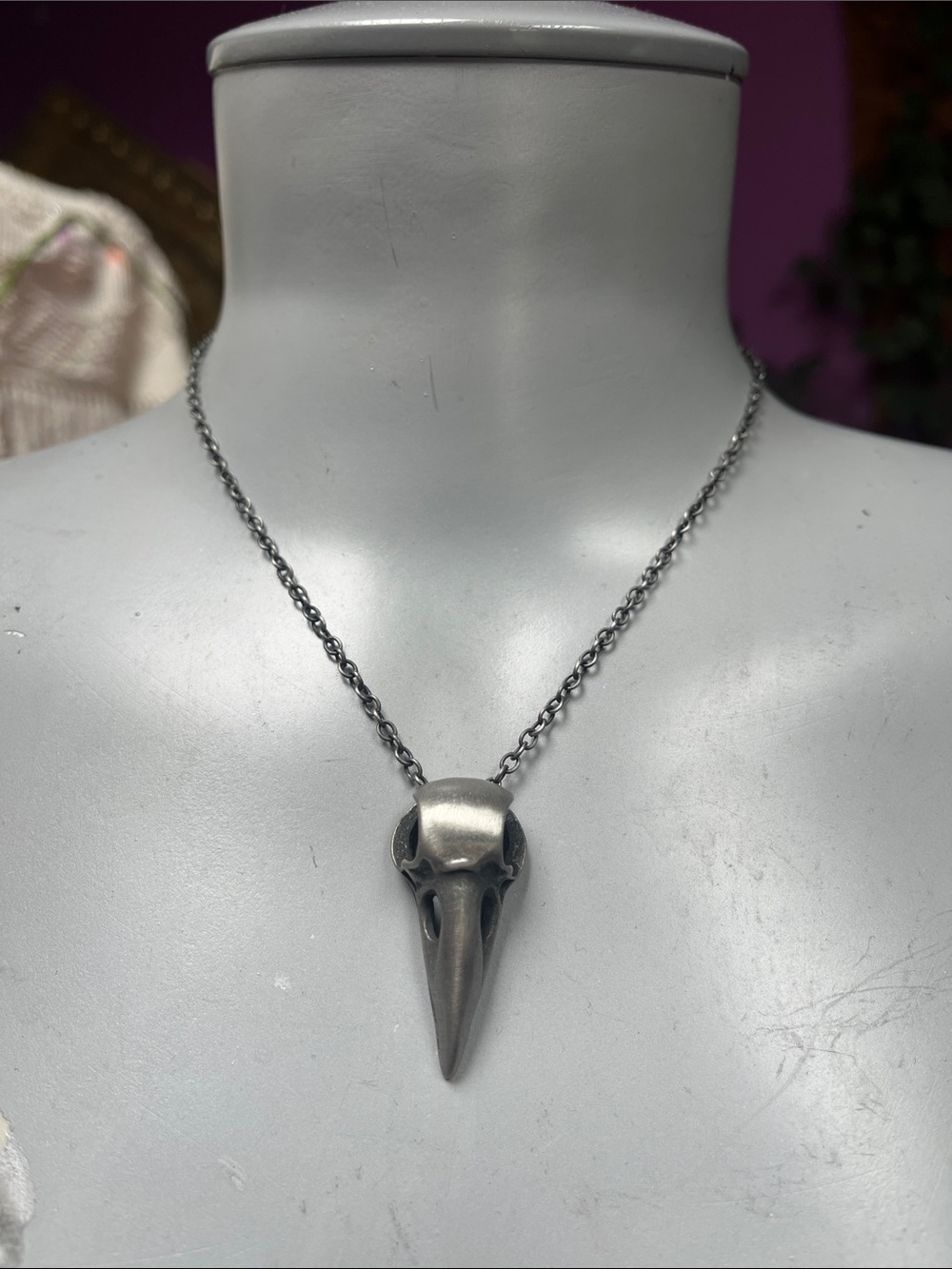 Gunmetal Silver tone Raven Skull necklace